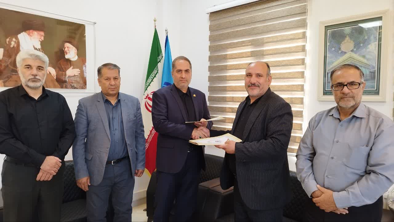 انعقاد تفاهم‌نامه بین آموزش فنی و حرفه‌ای و کانون انجمن‌های صنفی کارگران ساختمانی استان البرز