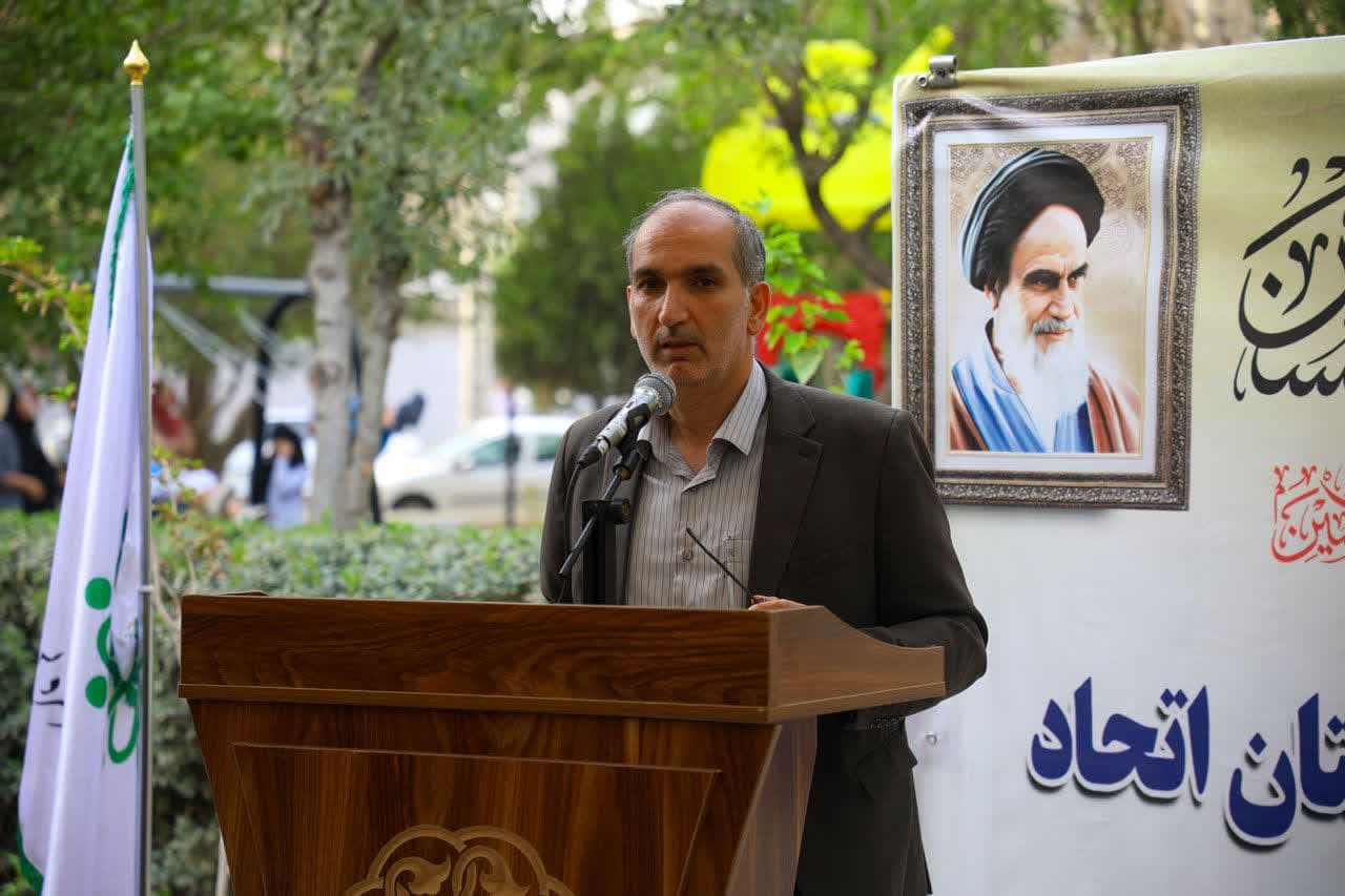 بوستان اتحاد رزکان احیاء شد