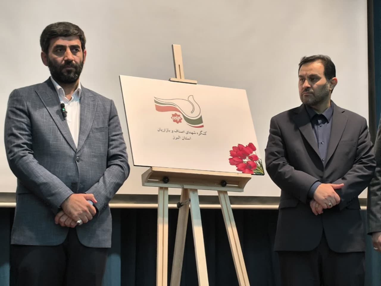 بازاریان پشتوانه محکم نظام اسلامی هستند