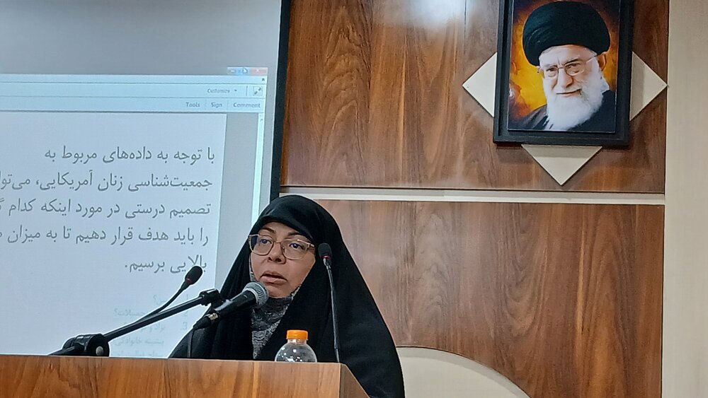 گنزالس: تصویر باربی‌گونه از زن آمریکایی، مانع اصلی ارتباط فرهنگی با ایالات متحده است