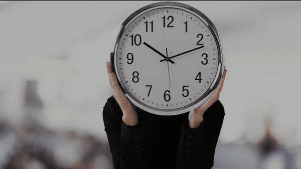 ابلاغ ساعت کاری شناور در البرز؛ مدیریت زمان در رمضان یا کاهش بهره‌وری اداری؟
