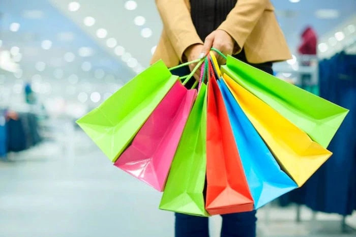 «نمایشگاهی به وسعت کرج» کلید خورد؛ تخفیف ۲۵ درصدی اصناف برای شب عید