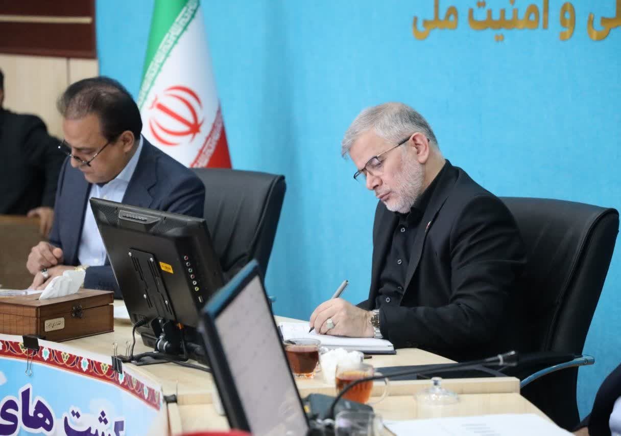 توسعه گلخانه‌ها در البرز؛ راه نجات منابع آب یا وعده‌ای که نیازمند اجراست؟