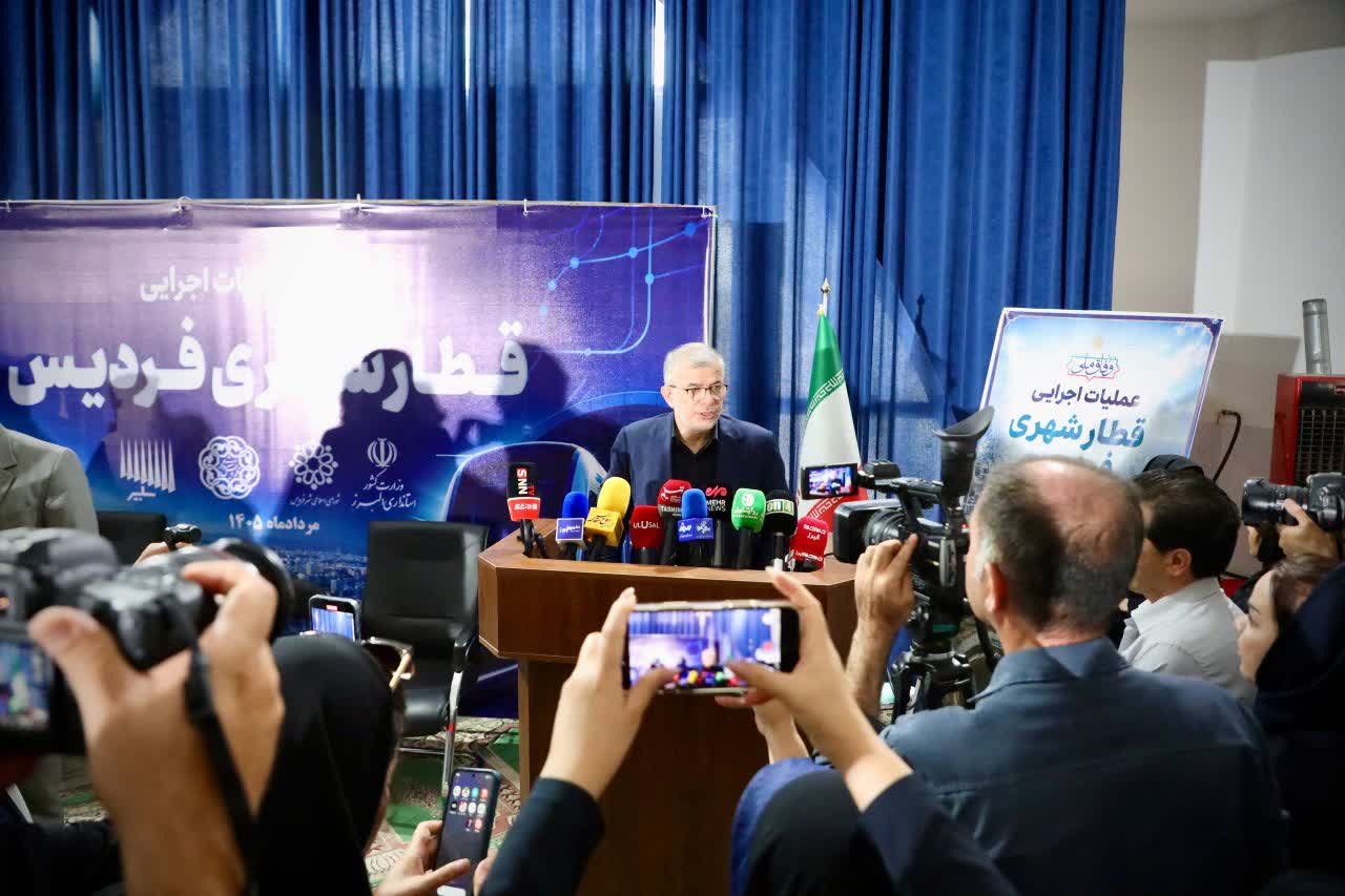 متروی فردیس کلنگ خورد؛ مطالبات قدیمی همچنان روی میز مسئولان